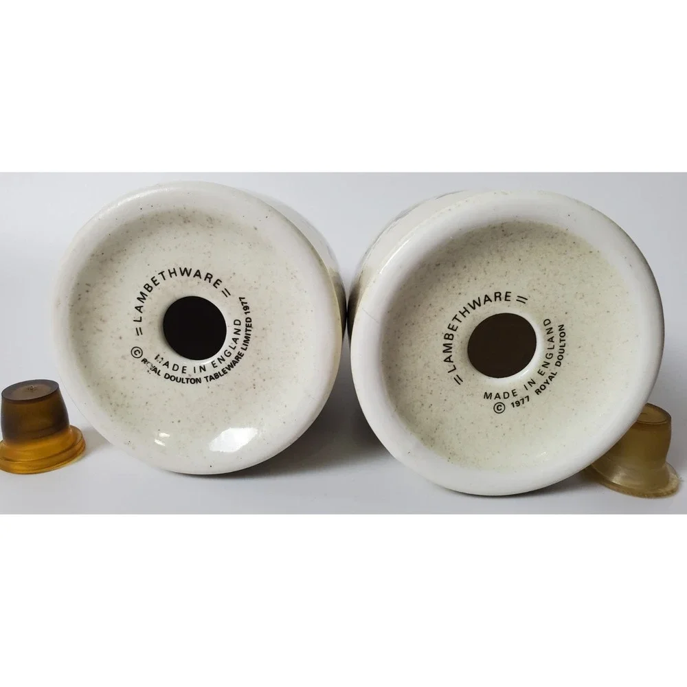 1977 Royal Doulton Lambethware Cornwall Salt Pepper‎ Shakers Sugar Fruit Berries